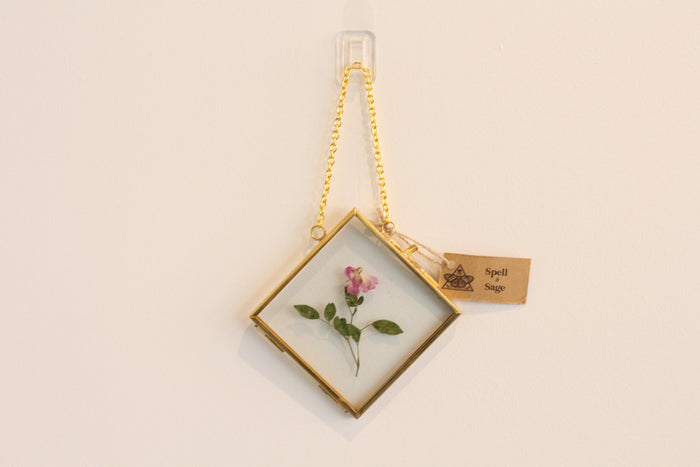 Edwig Floral Frame