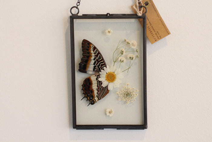 Lilith Floral Frame