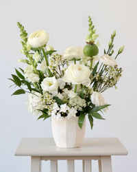 Floral Arrangement: Modern Neutral