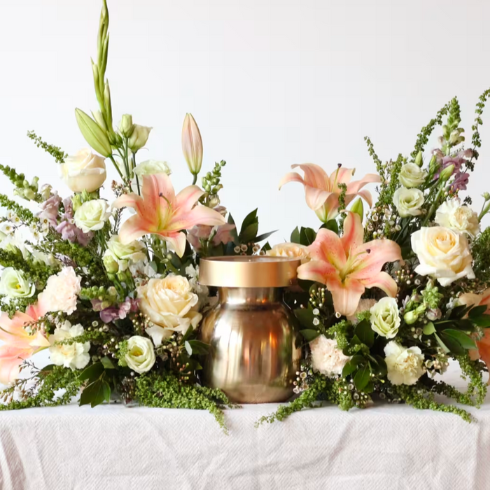 Celebration of Life: Urn Accent