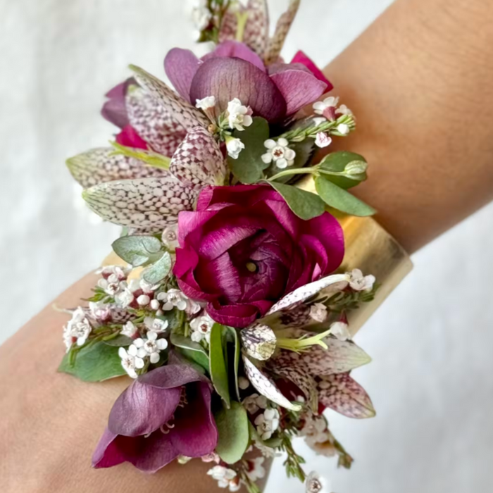 Deluxe Gold Cuff Corsage
