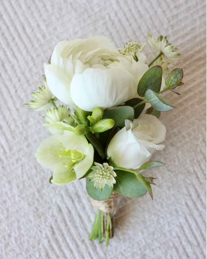 Deluxe Boutonniere