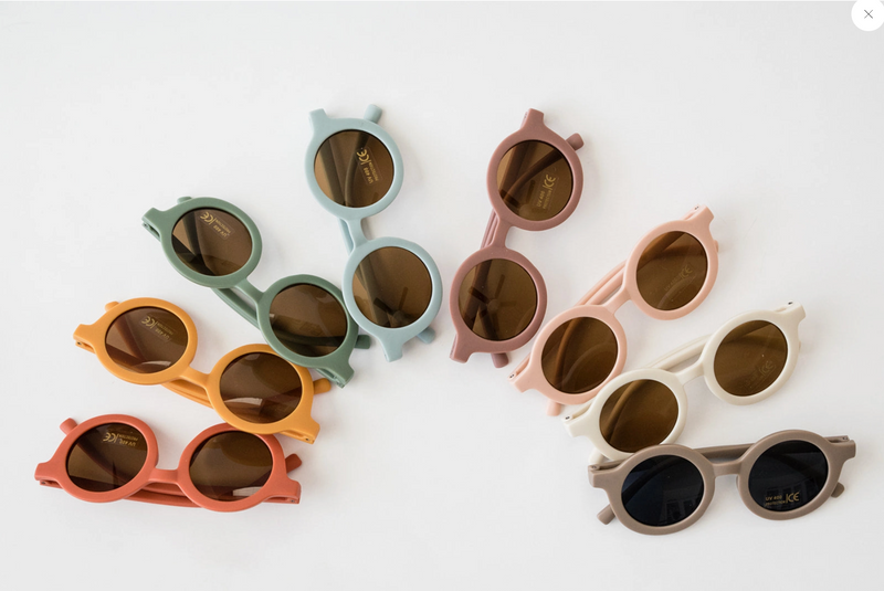 Kids Retro Sunglasses: Purple