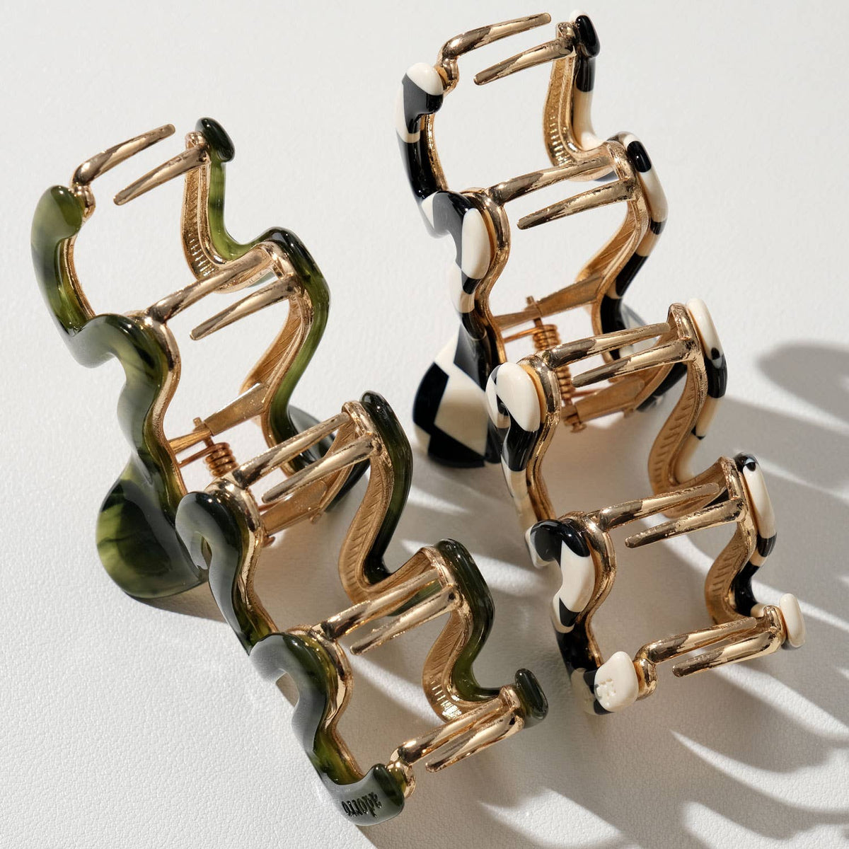 Willow Vintage Squiggle Metal Claw Clip - Large